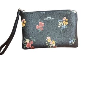 Coach Wristlet Floral EUC